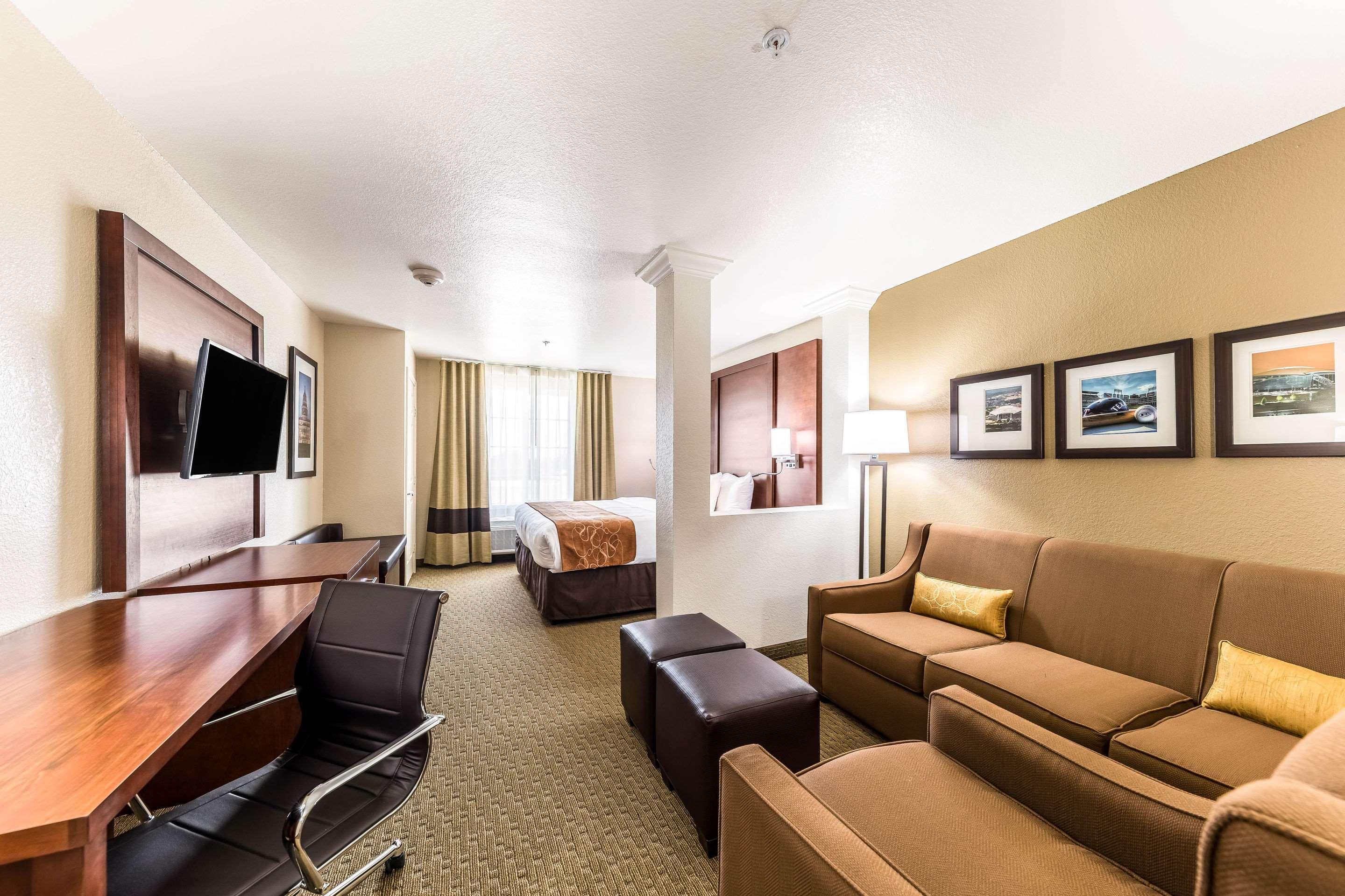 Comfort Suites Grand Prairie - Arlington North Kültér fotó